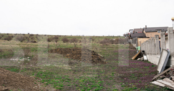 Teren 5800 mp &icirc;n C&acirc;mpenești &ndash; cadru natural deosebit, i