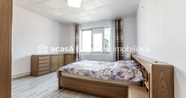 Apartament spatios cu potential enorm in Gradiste Comisio...