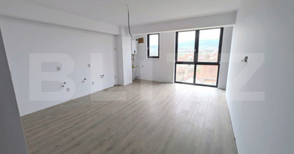 Apartament cu 3 camere bloc nou , etaj intermediar