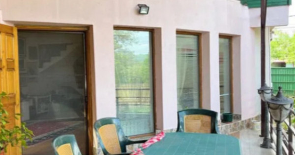 Casă de vacanță completă, gata de mutat de vanzare in Br
