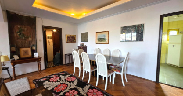 3 Camere Piata Universitatii