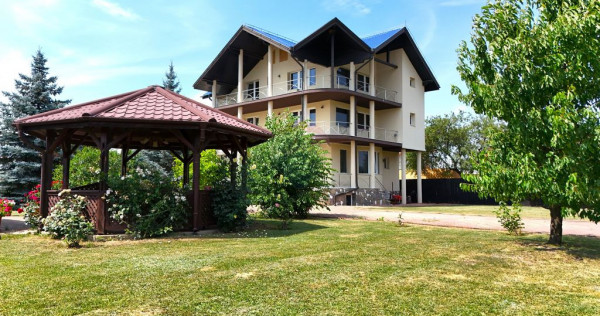 VILĂ CU IAZ ȘI 2.418 MP TEREN | GHIMBAV &ndash; LIVADA | CO...