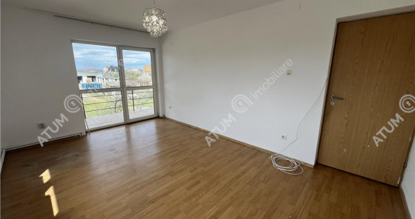 Apartament cu 3 camere si balcon la etajul 1 zona Trei Steja