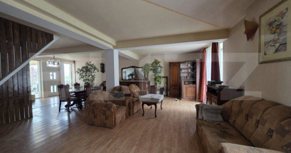 Casa P+M de vanzare, 215 mp, zona Lucian Blaga Satu Mare