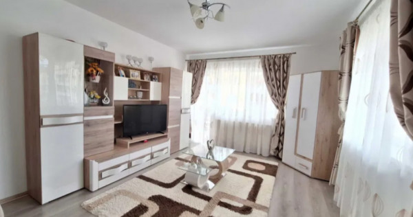 Apartament cu 2 camere, decomandat - zona Sanpetru