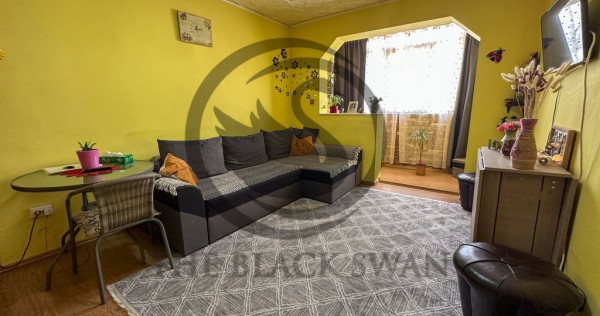 Apartament cu 3 camere de vanzare | Mobilat | Malu Rosu |...