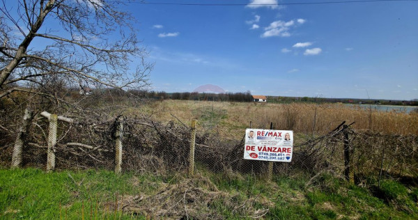 Teren 7,000mp Girov / deschidere 45 metri