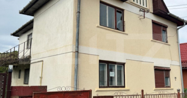 Casa spatioasa in Custelnic langa Tarnaveni! 10Ari teren!