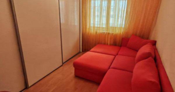Apartament 3 camere de v&acirc;nzare | Zona Far, Constanța