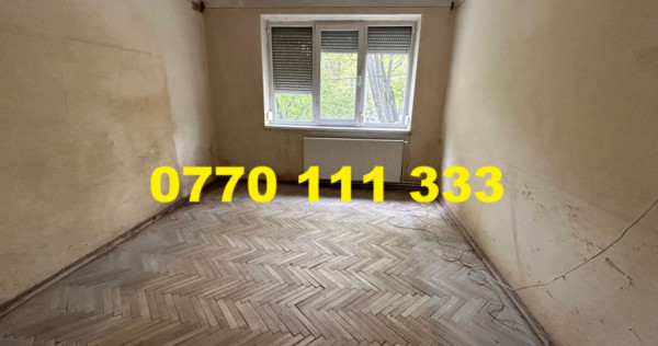 Etaj 1. Apartament 2 camere, bld. Independentei.