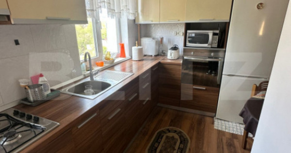 Apartament 2 camere, decomandat, 46 mp, etaj intermediar, pa