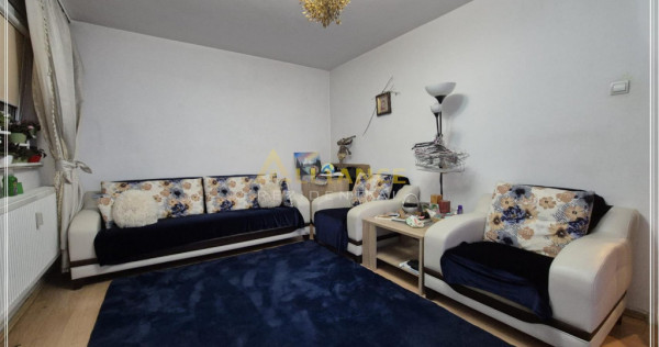 Apartament 3 camere decomandat { Metrou Dristor 1 }