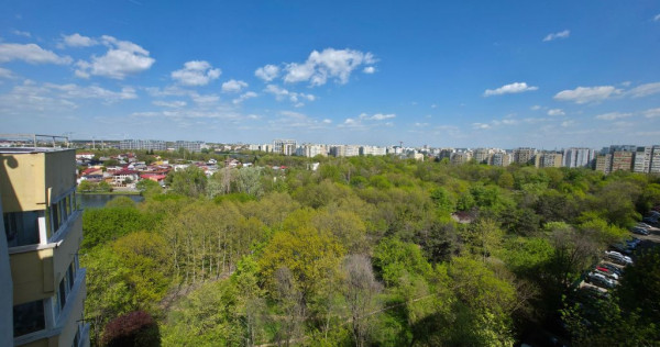 Apartament 4 camere, 2 băi, 2 balcoane, bloc reabilitat