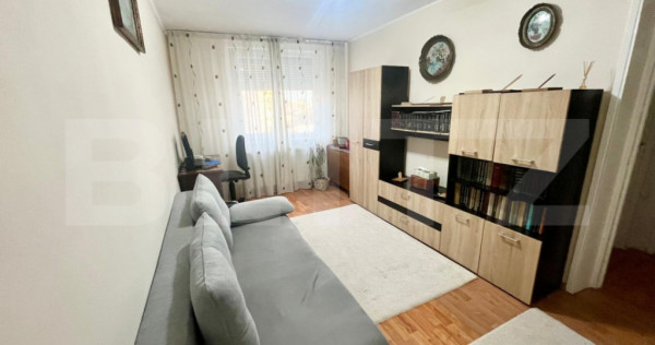 Apartament de vanzare zona - Velenta