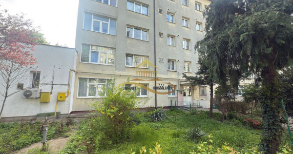 Apartament 2 camere de vanzare in Bacau