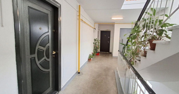 De Vanzare Apartament cu 3 camere Mall Vitan imobil const...