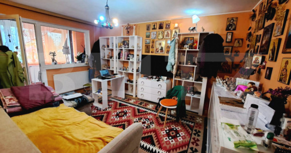 Apartament 2 camere decomandat, 52 mp, zona Săcele - Electr