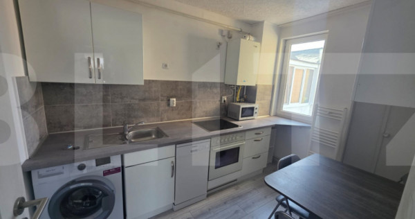 Apartament spatios cu 2 camere