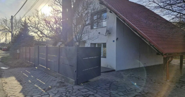 ???? Casă spațioasă, complet mobilată, &icirc;n zonă linișt