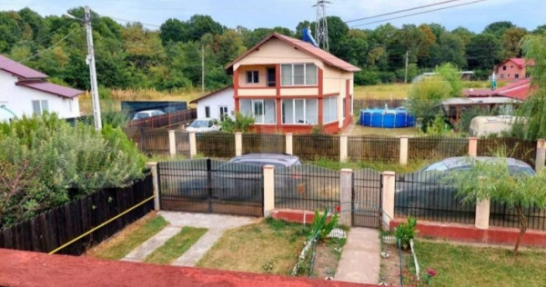 Casa individuala 4 camere, 130 mp, zona Valea Calugareasca,
