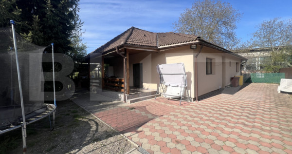 Casă stil mediteranean, 100 mp, teren generos 688 mp, zona