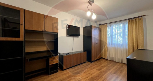Apartament spațios, de &icirc;nchiriat &icirc;n zona Mănăștur