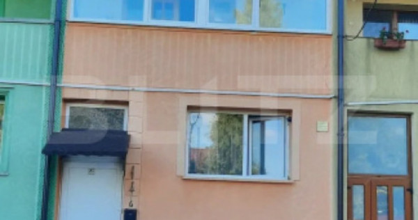 Casă 6 camere, S construita 375 mp, zona Zamca