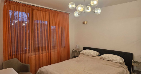 Vanzare - apartament 3 camere mobilat, etaj 2, Tiglina 1,...
