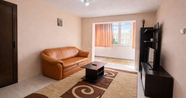 Apartament decomandat cu 3 camere, zona Cetate