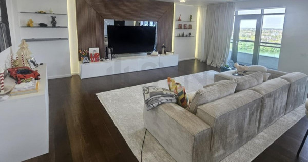 Penthouse Emerald l Vedere Lac l 2 Locuri de Parcare
