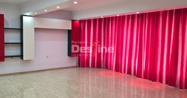 CASA / VILA DE VANZARE