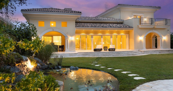 Pipera Tunari I Vila superba cu 1400 mp teren si design d...