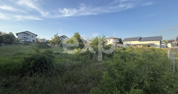 Teren intravilan de v&acirc;nzare &ndash; Miroslava | 910 mp | Deschi