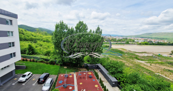 Apartament la cheie cu panorama spre padure si parcare subte