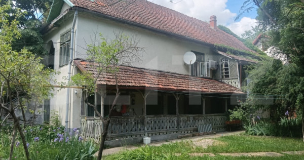 Casa de vanzare, 460 mp, 17 camere, zona Buzias
