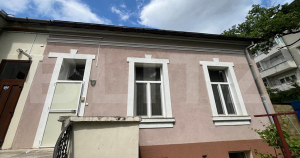 Casă de v&acirc;nzare, 63 mp, strada Republicii, zona Centrală