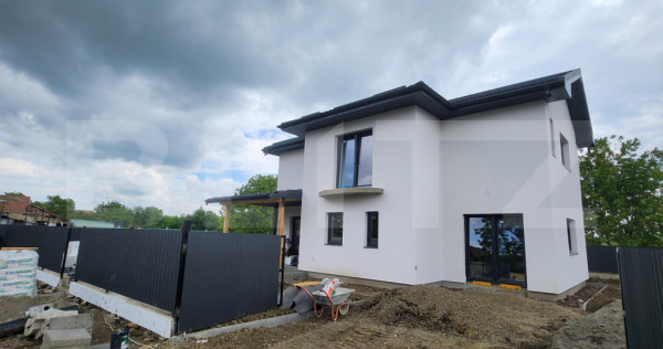 Casa de vanzare, 125 mp, centrul orasului Ungheni