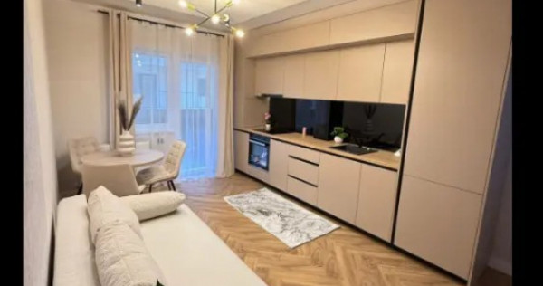 Proprietar apartament 3 camere Florești,urușagului,2 băi,balcon 10mp.