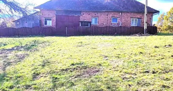 Casa cu panorama si teren generos Avram Iancu,Varfurile,Arad