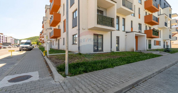 Apartament 3 camere de vanzare New City Eroilor Garaj Sub...
