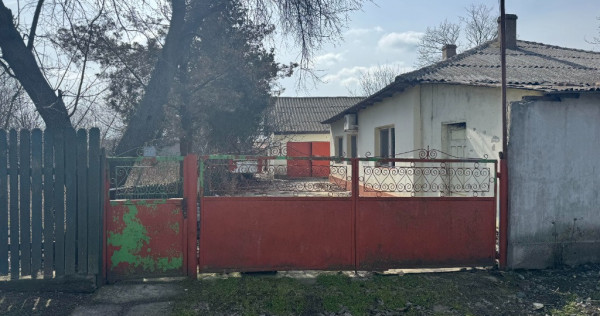 Persoana fizica v&acirc;nd Casa batraneasca si anexe&ndash; Mereni, CTA