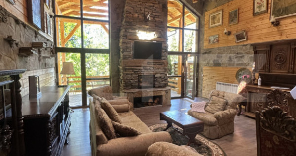 Cabana premium de vanzare Colibita, pe malul lacului