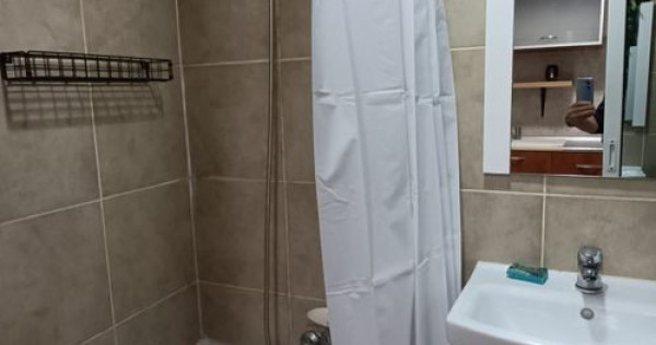 De vanzare garsoniera micro 40, et. 3/3, 27.000 euro