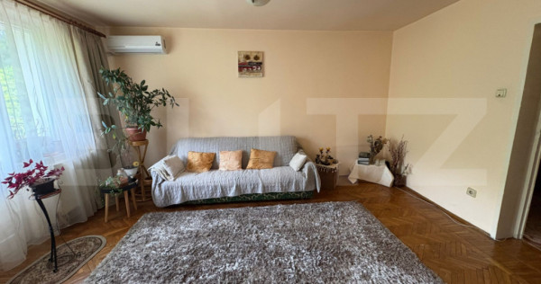 Apartament decomandat cu 4 camere, 74 mp, 2 băi, 2 balcoane