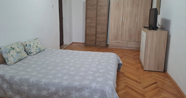 De inchiriat apartament 2 camere Ultracentral, et. 1, 180...