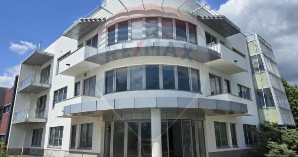 De V&acirc;nzare Clădire de Birouri 1.769 mp cu Teren 3.728 m...