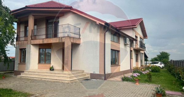 Casă / Vilă 7 camere Garoafa