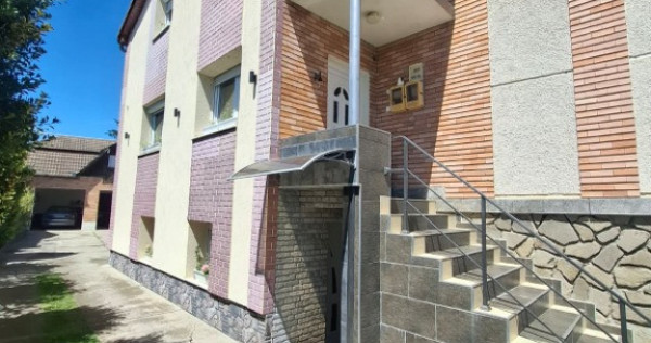 Vand casa duplex 6 camere, apartament independent și teren de 1.600 mp