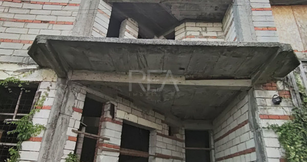 VILA Duplex 1400 m.p. Construiti si 1500 m.p. teren Domnesti