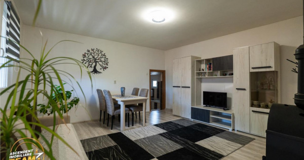 1.200mp teren si casa cu gradina inflorata, aproape de Targu